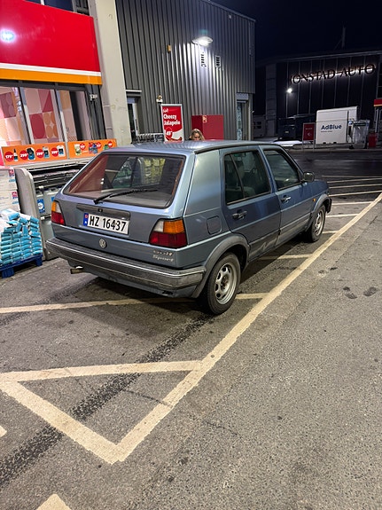Volkswagen Golf II 4 of 8