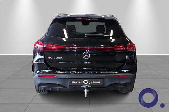 Mercedes-Benz EQA250 4 of 5