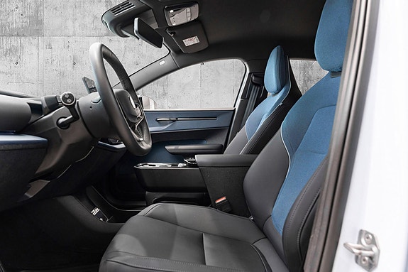 Volvo EX30 10 of 25