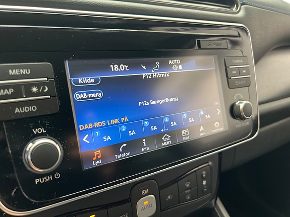 Nissan Leaf 11 of 25