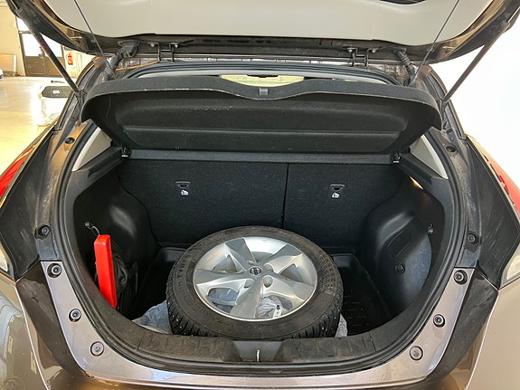Nissan Leaf 20 of 25