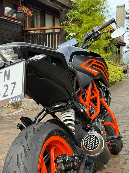 KTM 125 Duke 9 of 21