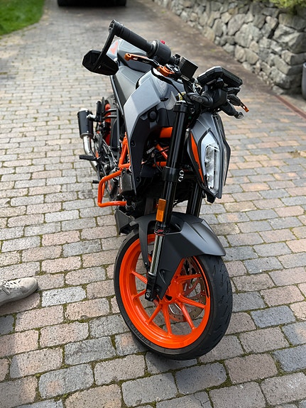 KTM 125 Duke 11 of 21