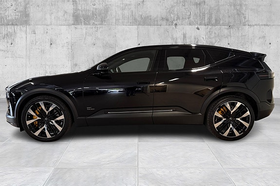 Polestar 3 2 of 5