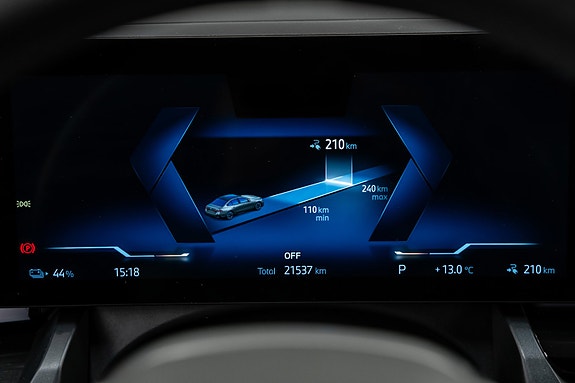 BMW i5 10 of 29