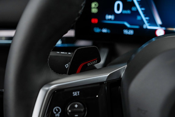 BMW i5 18 of 29