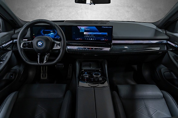 BMW i5 25 of 29