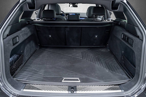 BMW i5 28 of 30