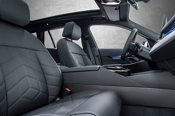BMW i5 30 of 30