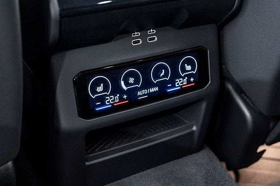 BMW i5 25 of 30