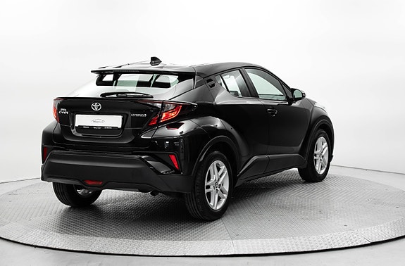 Toyota C-HR 5 of 5