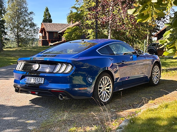 Ford Mustang 7 of 23