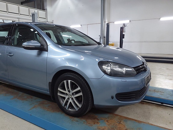 Volkswagen Golf 5 of 5