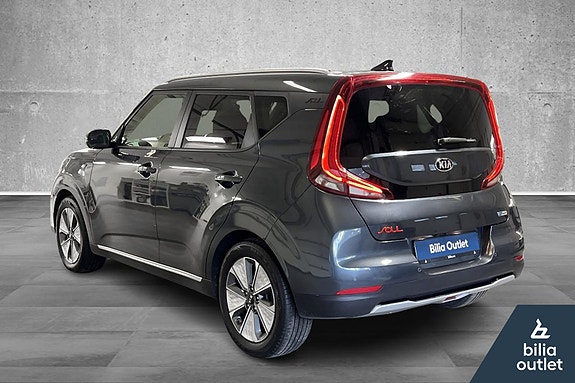 Kia e-Soul 4 of 5