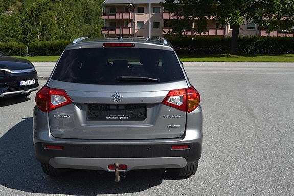 Suzuki Vitara 4 of 16