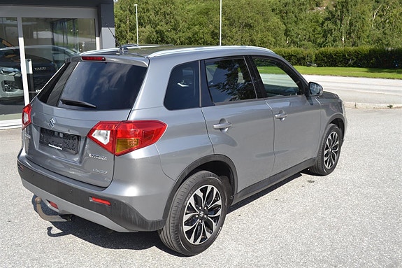 Suzuki Vitara 3 of 16