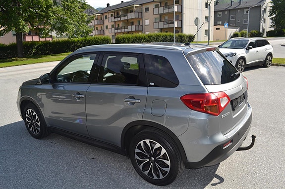 Suzuki Vitara 5 of 16