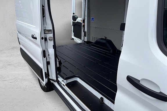 Ford Transit 6 of 15