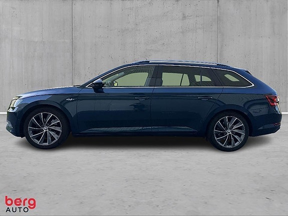 Skoda Superb 4 of 5