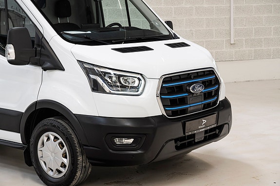 Ford Transit 3 of 30