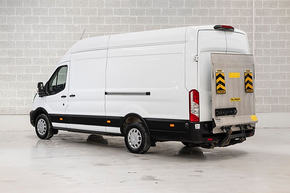Ford Transit 6 of 30