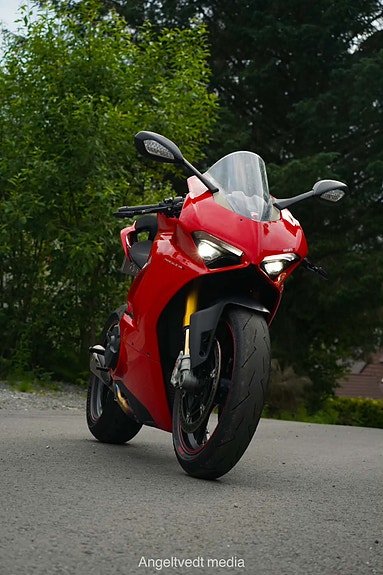 Ducati Panigale V4S 3 of 5