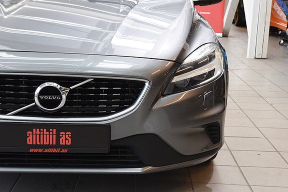 Volvo V40 5 of 5