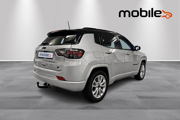 Jeep Compass 3 of 5