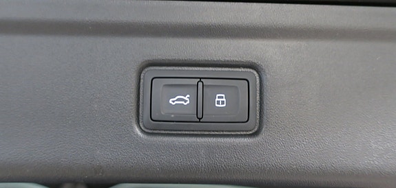 Audi A6 e-tron 7 of 22