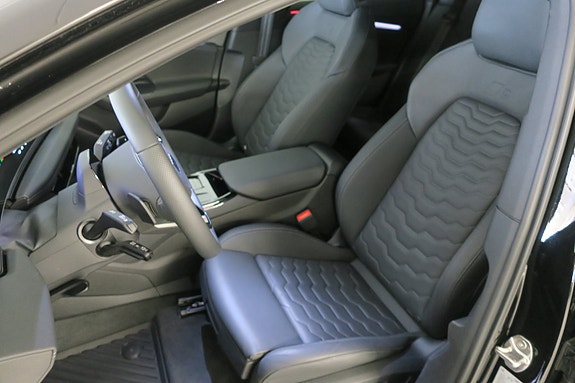 Audi A6 e-tron 9 of 22