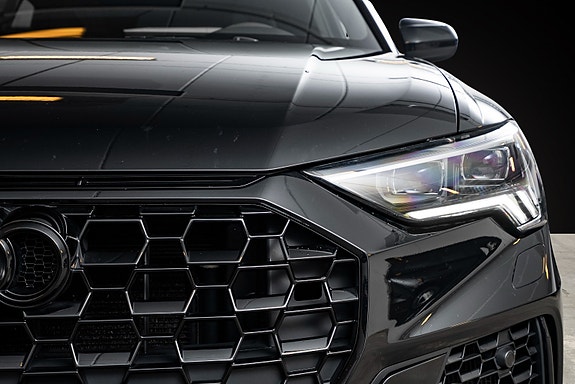 Audi RS Q3 3 of 5