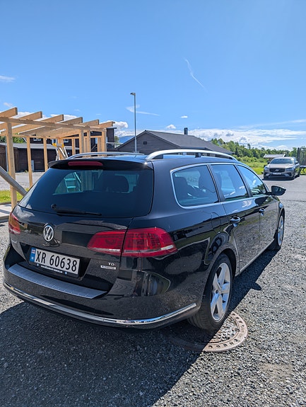 Volkswagen Passat 3 of 5
