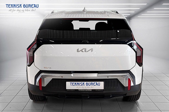 Kia EV3 4 of 5