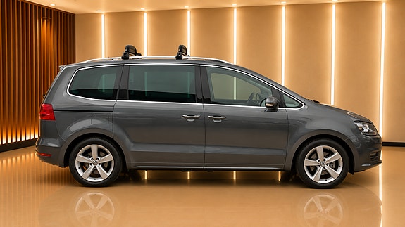 Volkswagen Sharan 3 of 5