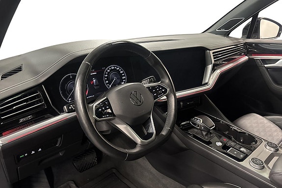 Volkswagen Touareg 9 of 30