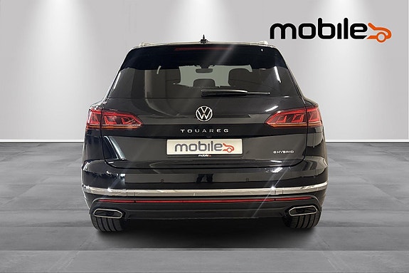 Volkswagen Touareg 4 of 5