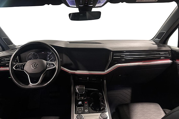 Volkswagen Touareg 6 of 30