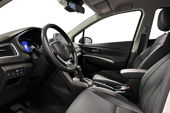 Suzuki SX4 S-Cross 8 of 24