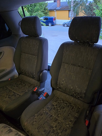 Toyota Previa 17 of 18