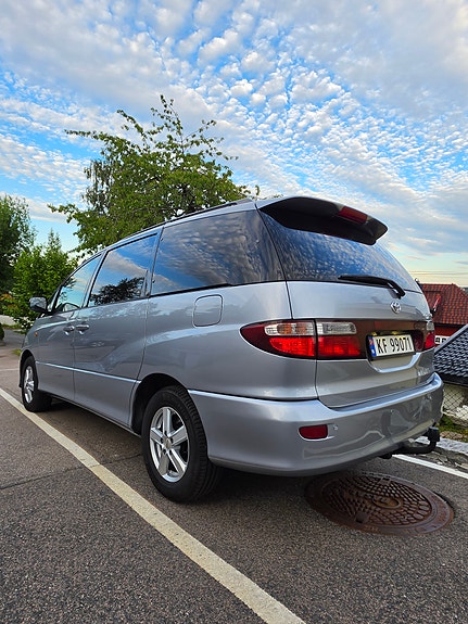 Toyota Previa 5 of 18