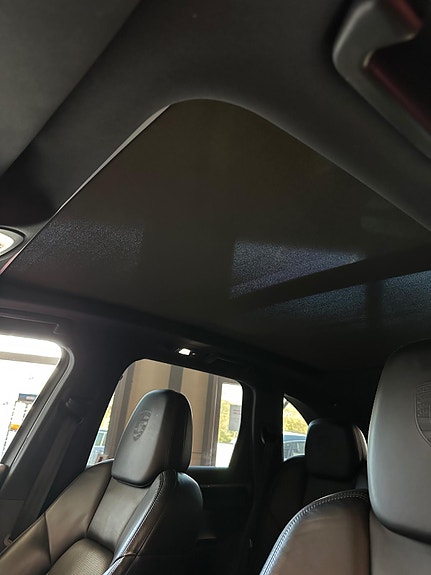 Porsche Cayenne 13 of 30