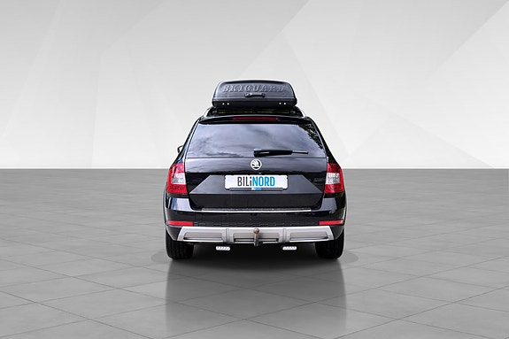 Skoda Octavia Scout 5 of 5