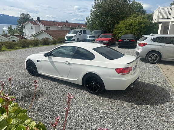 BMW 320i 5 of 5