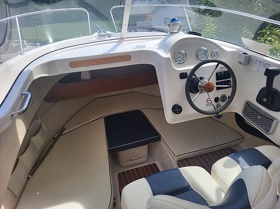 Quicksilver 640 Pilothouse selges 2 of 5