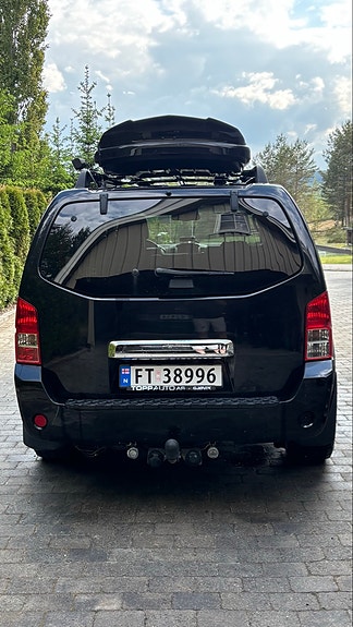 Nissan Pathfinder 5 of 5