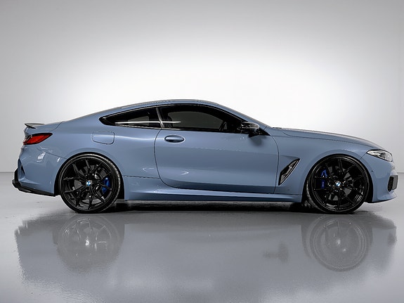 BMW M850i 5 of 5
