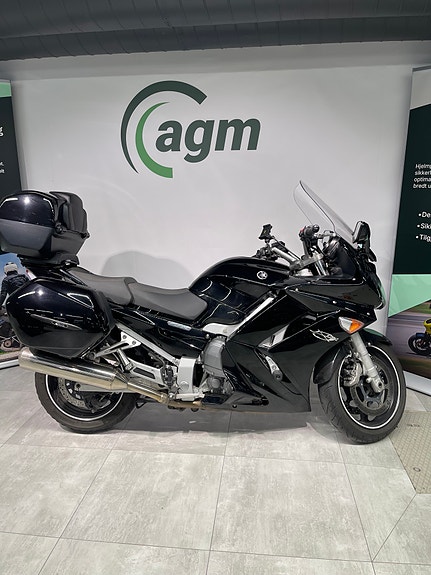Yamaha FJR 1300 3 of 3