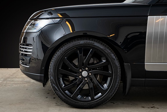 Land Rover Range Rover 4 of 5