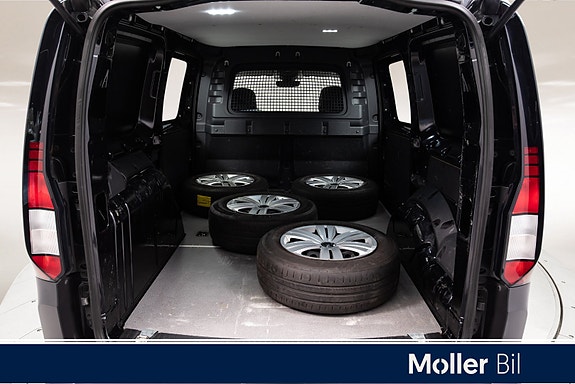 Volkswagen Caddy Maxi 19 of 24