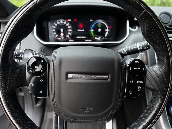 Land Rover Range Rover Sport 10 of 16
